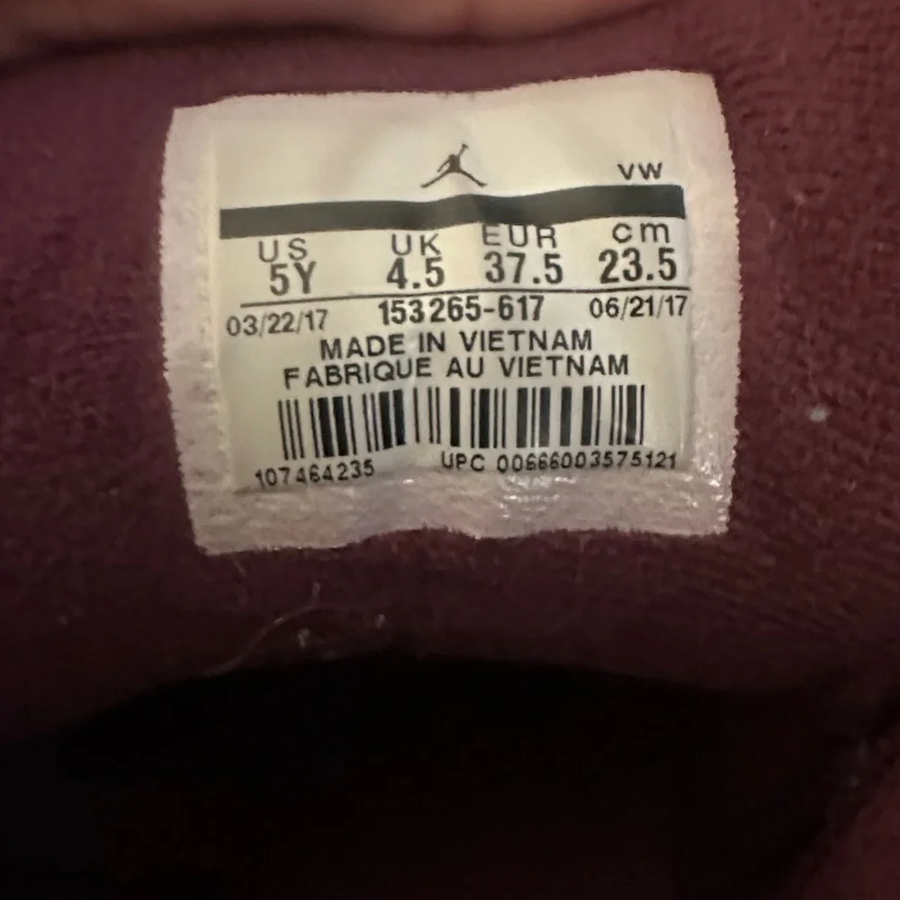 🔴 SOLD 🔴 Air Jordan Burgundy Retro 12 - Picture 8 of 12